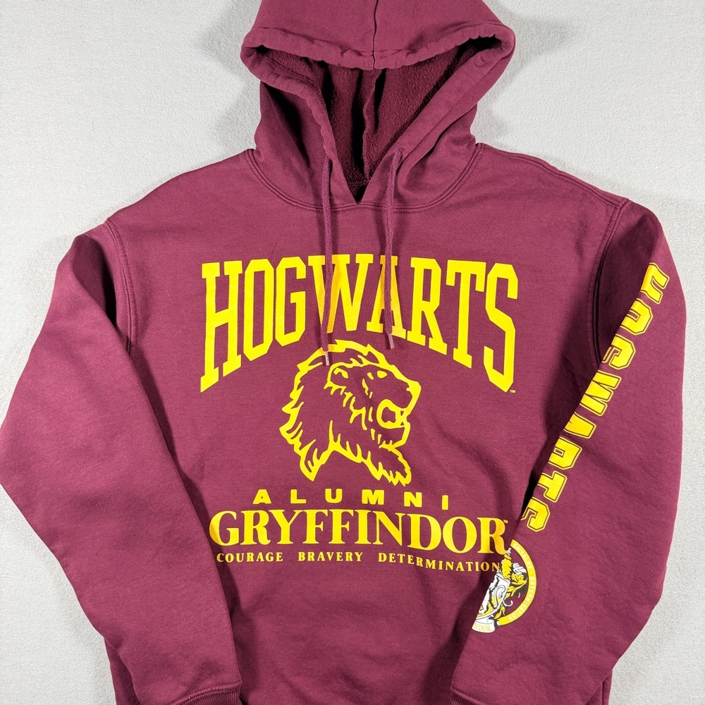 Harry Potter Hogwarts Alumni Gryffindor Hoodie Womens M Maroon Wizarding World